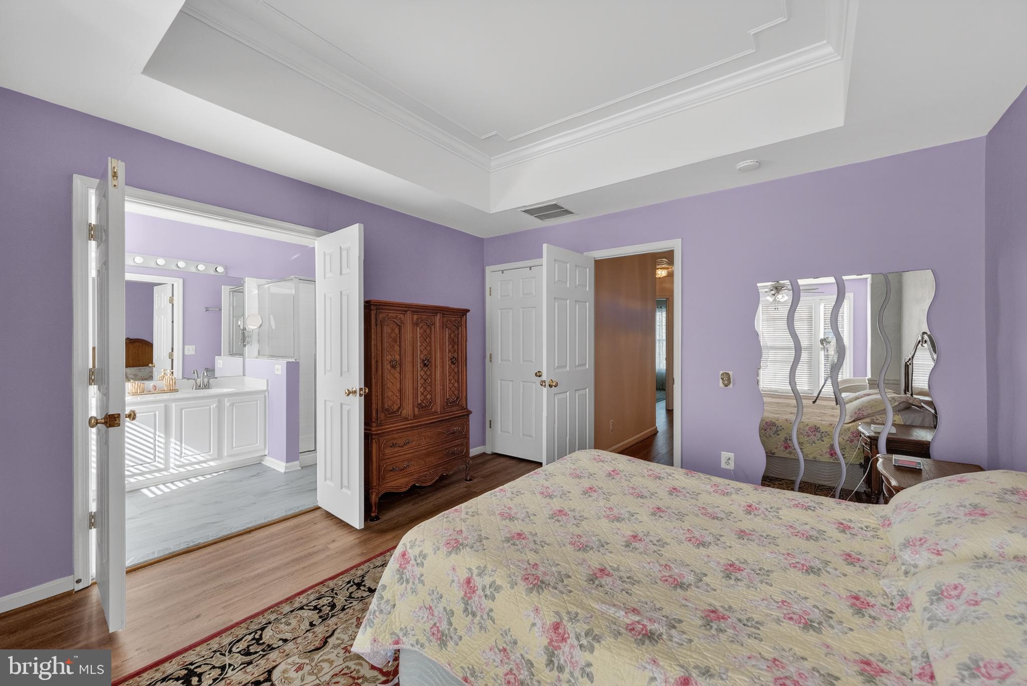 LOUDOUN PARKWAY CENTER - Residential