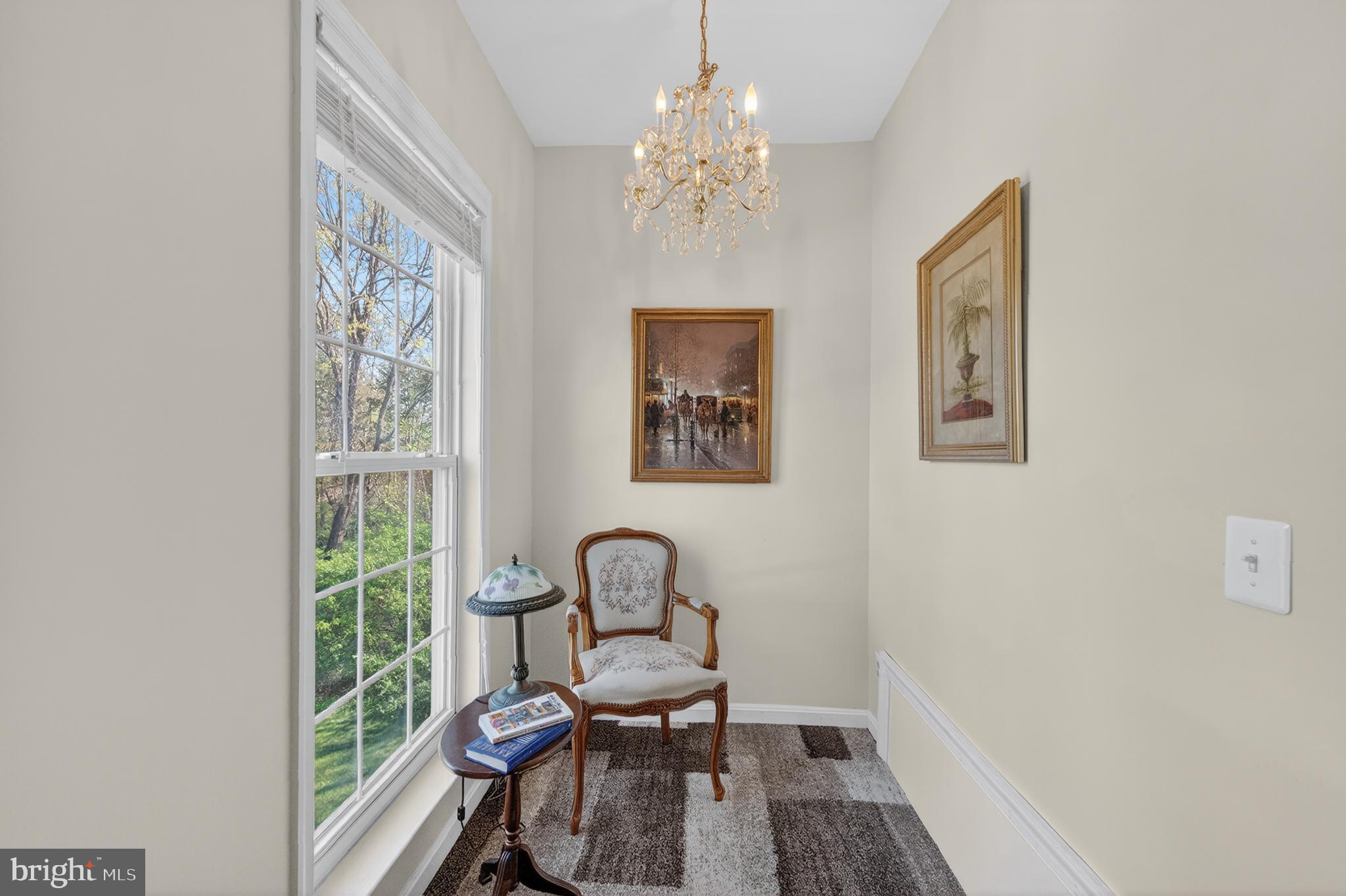 LOUDOUN PARKWAY CENTER - Residential