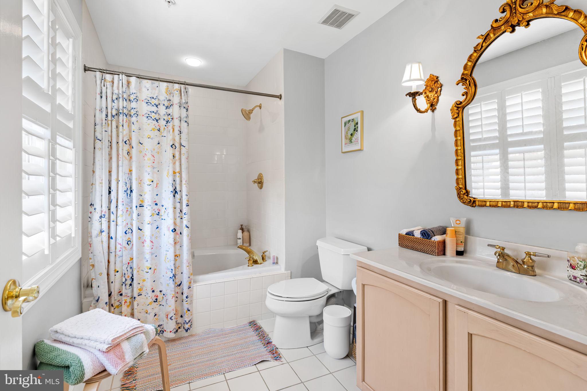 NORTH SHORE - Residential