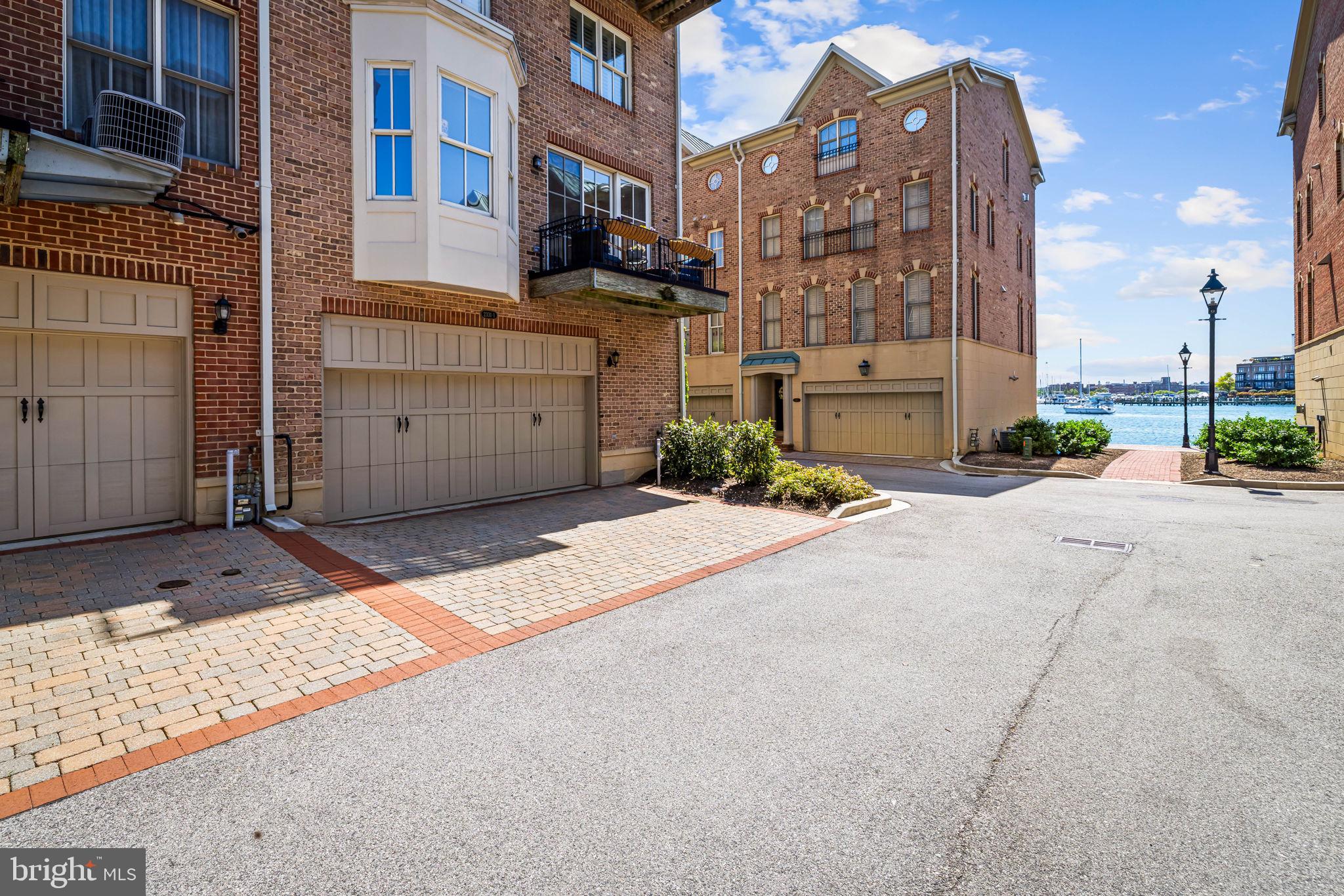 NORTH SHORE - Residential