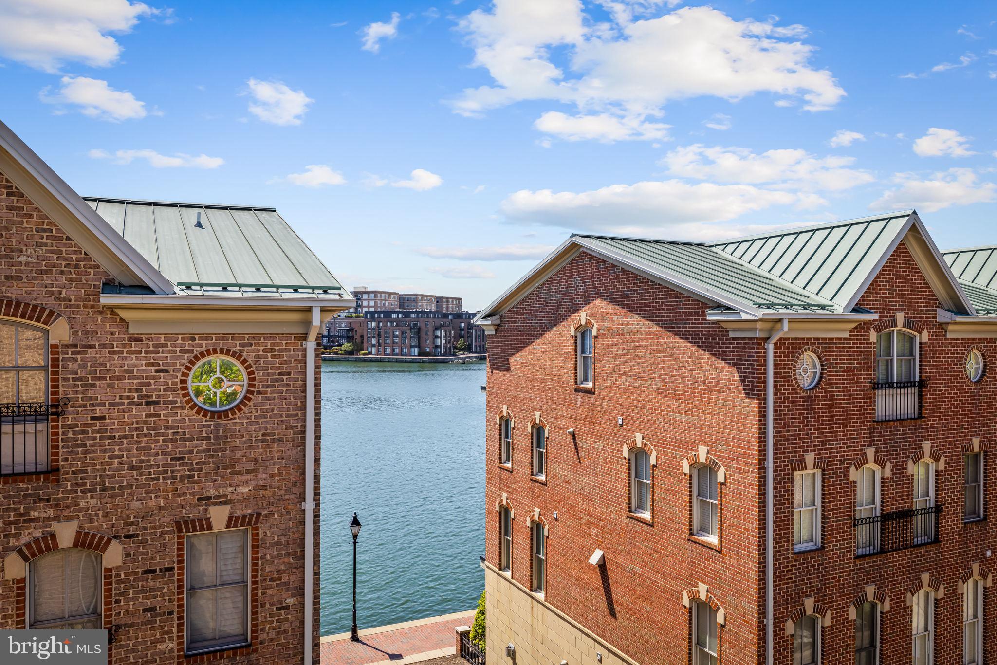 NORTH SHORE - Residential