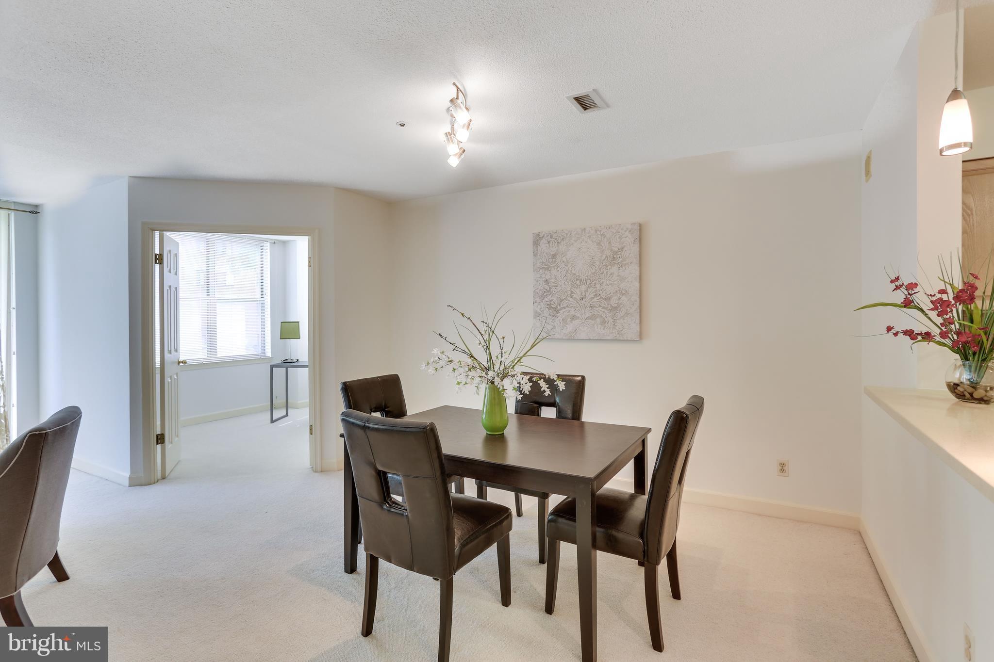 MADISON PARK CONDOMINIUMS - Residential