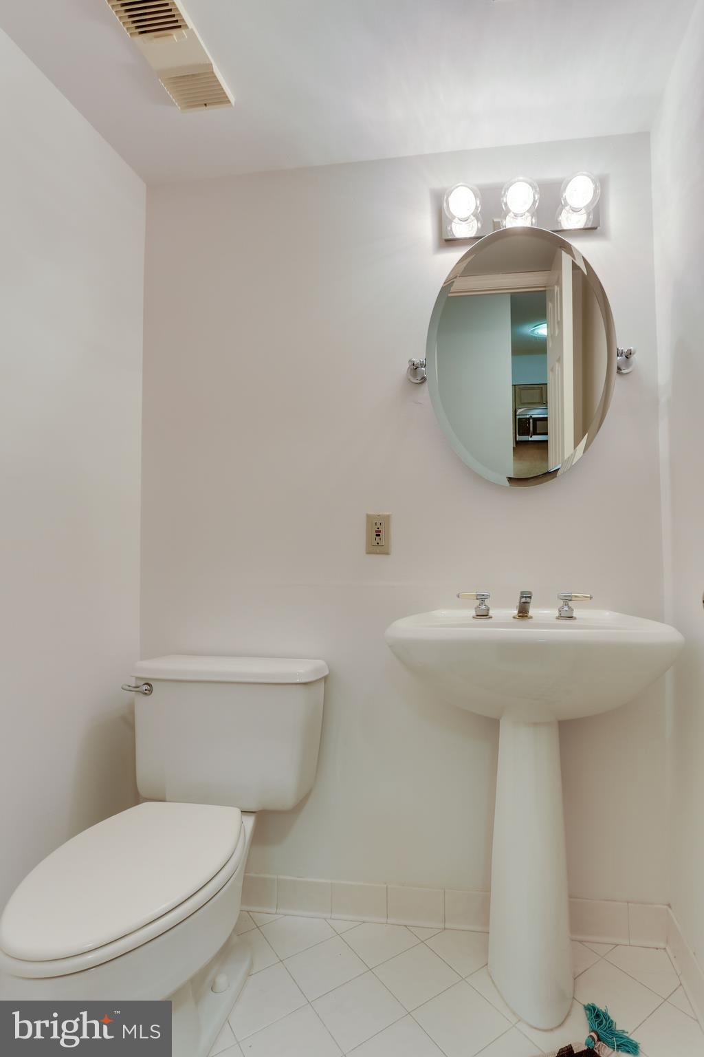 MADISON PARK CONDOMINIUMS - Residential