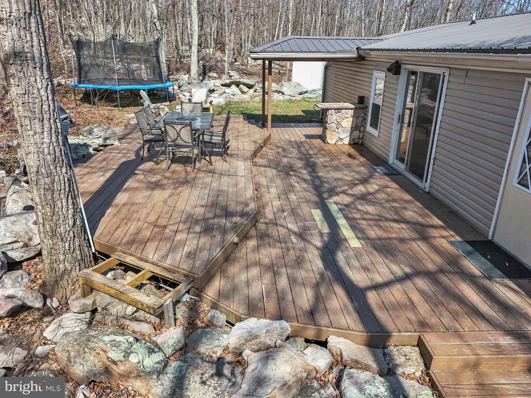516 ROBERTS ROAD
