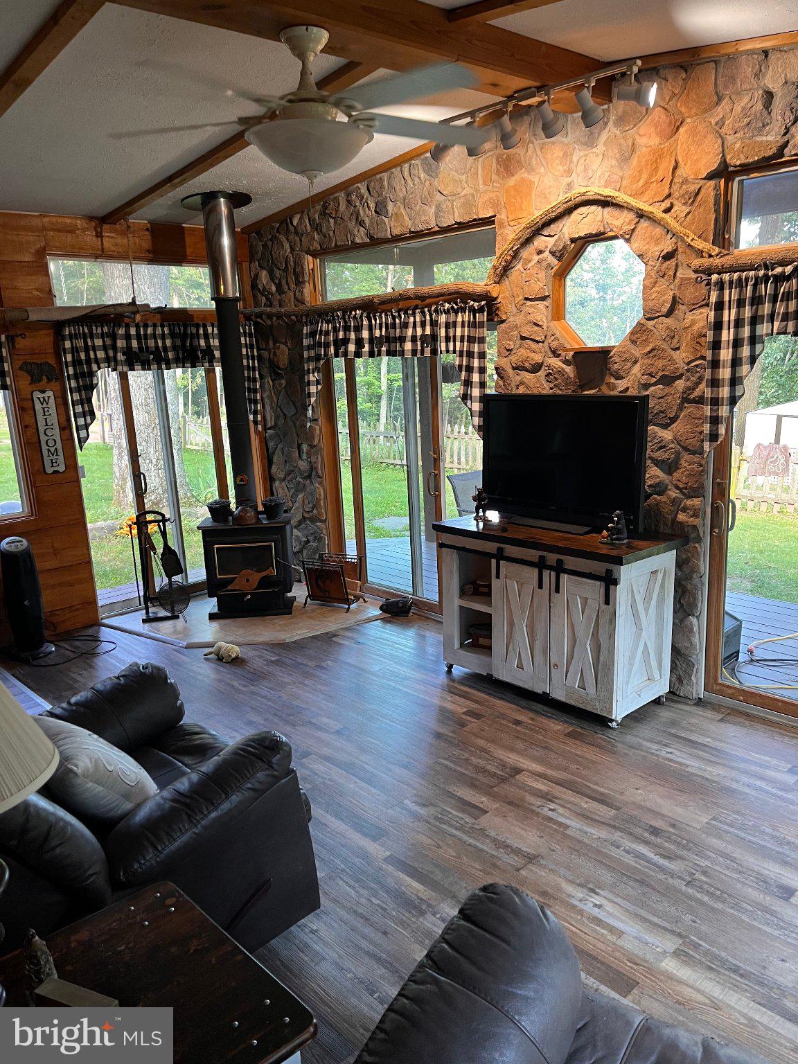 516 ROBERTS ROAD