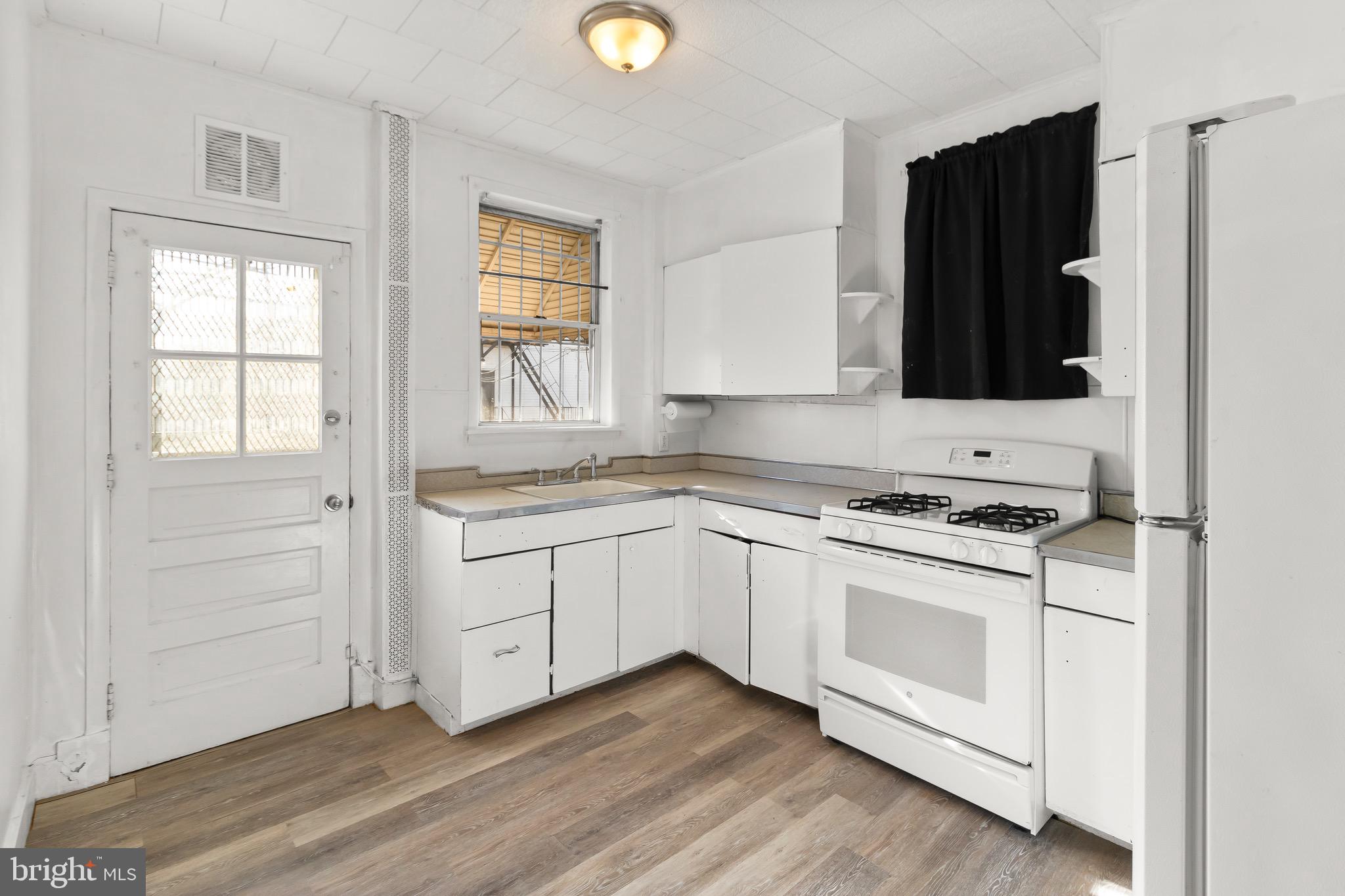 ROSEMONT - Residential