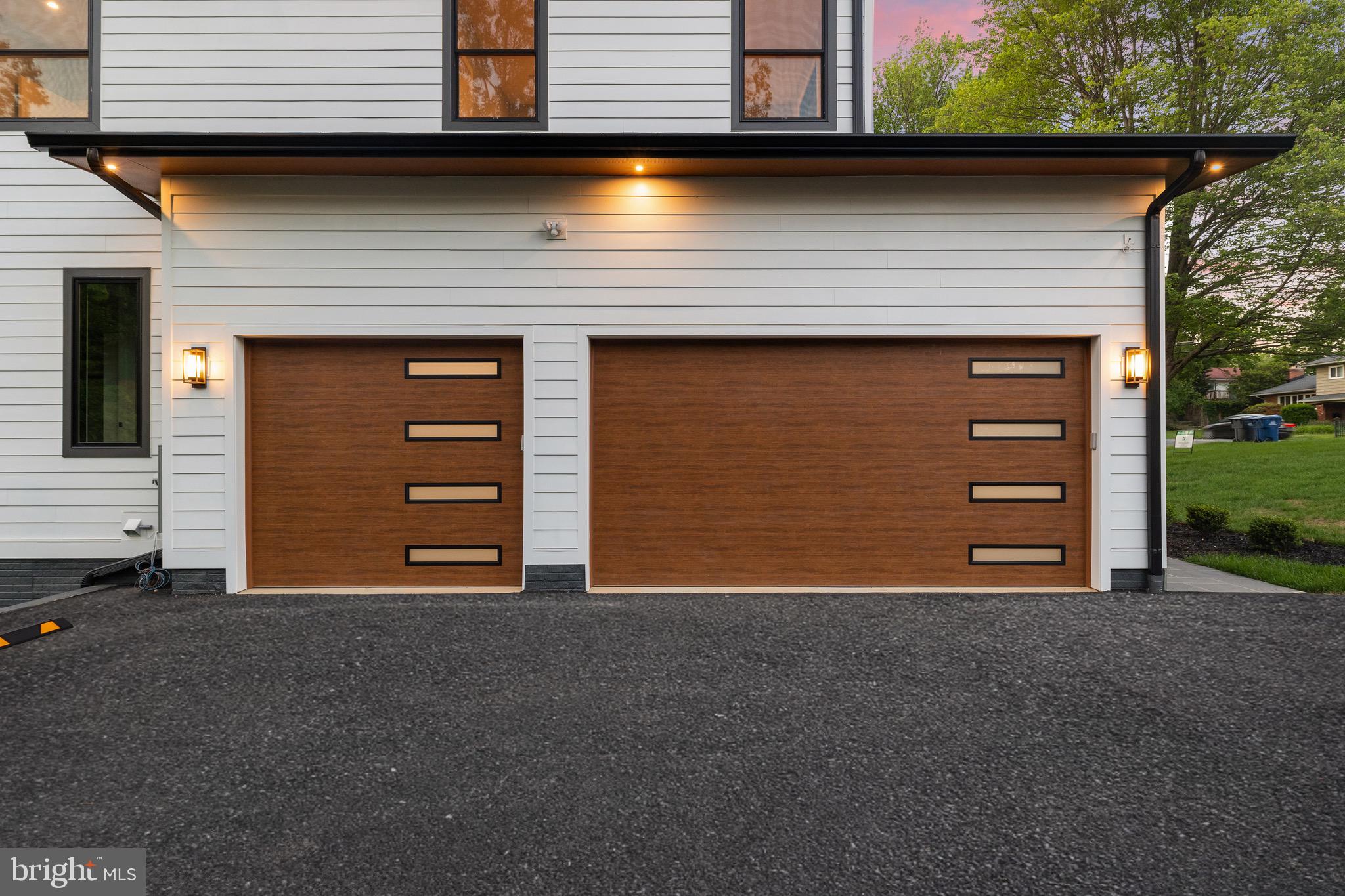 1052 BALLS HILL ROAD