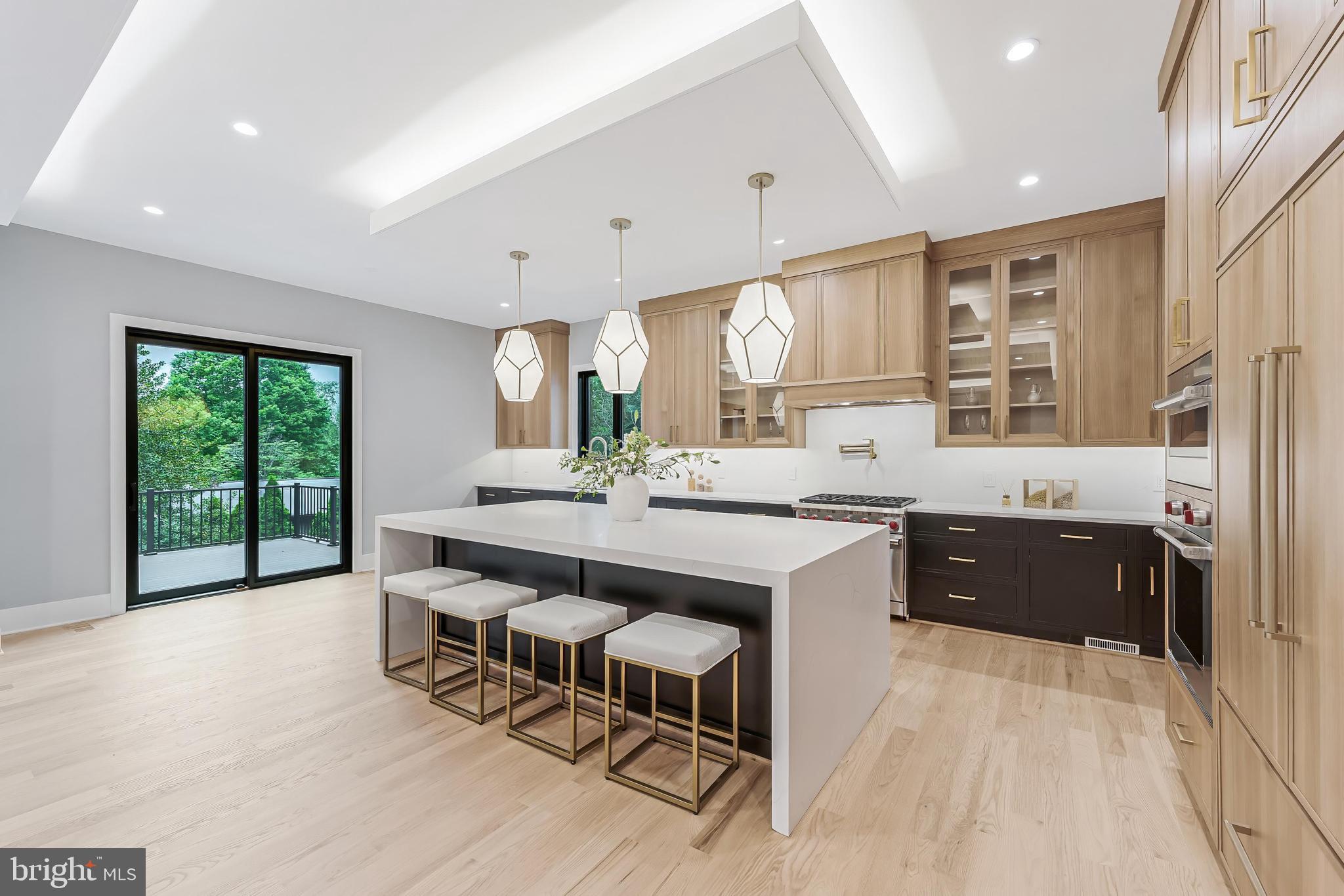 1052 BALLS HILL ROAD
