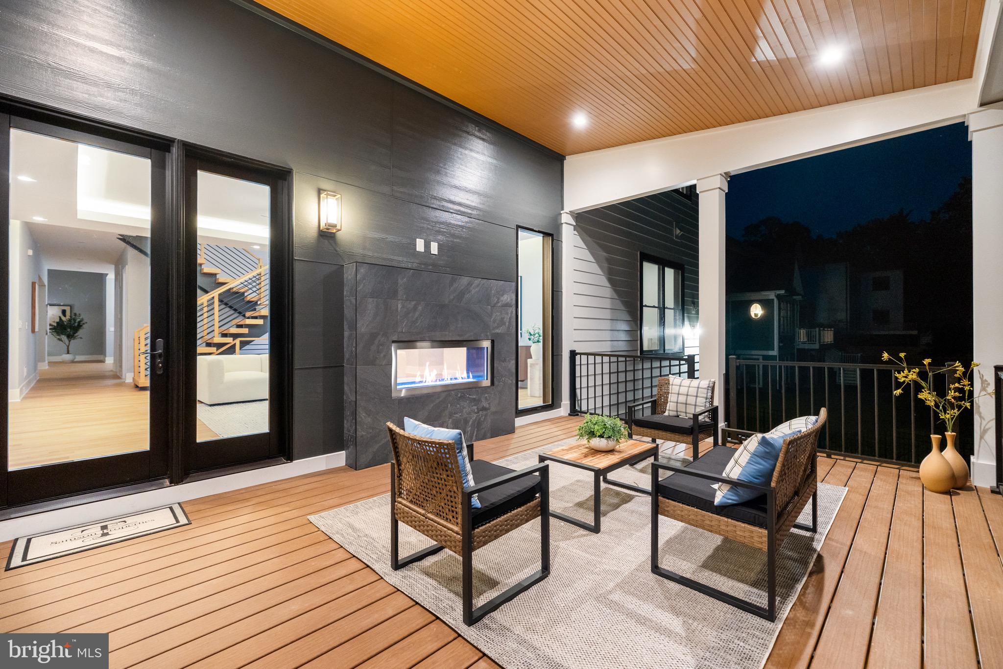 1052 BALLS HILL ROAD