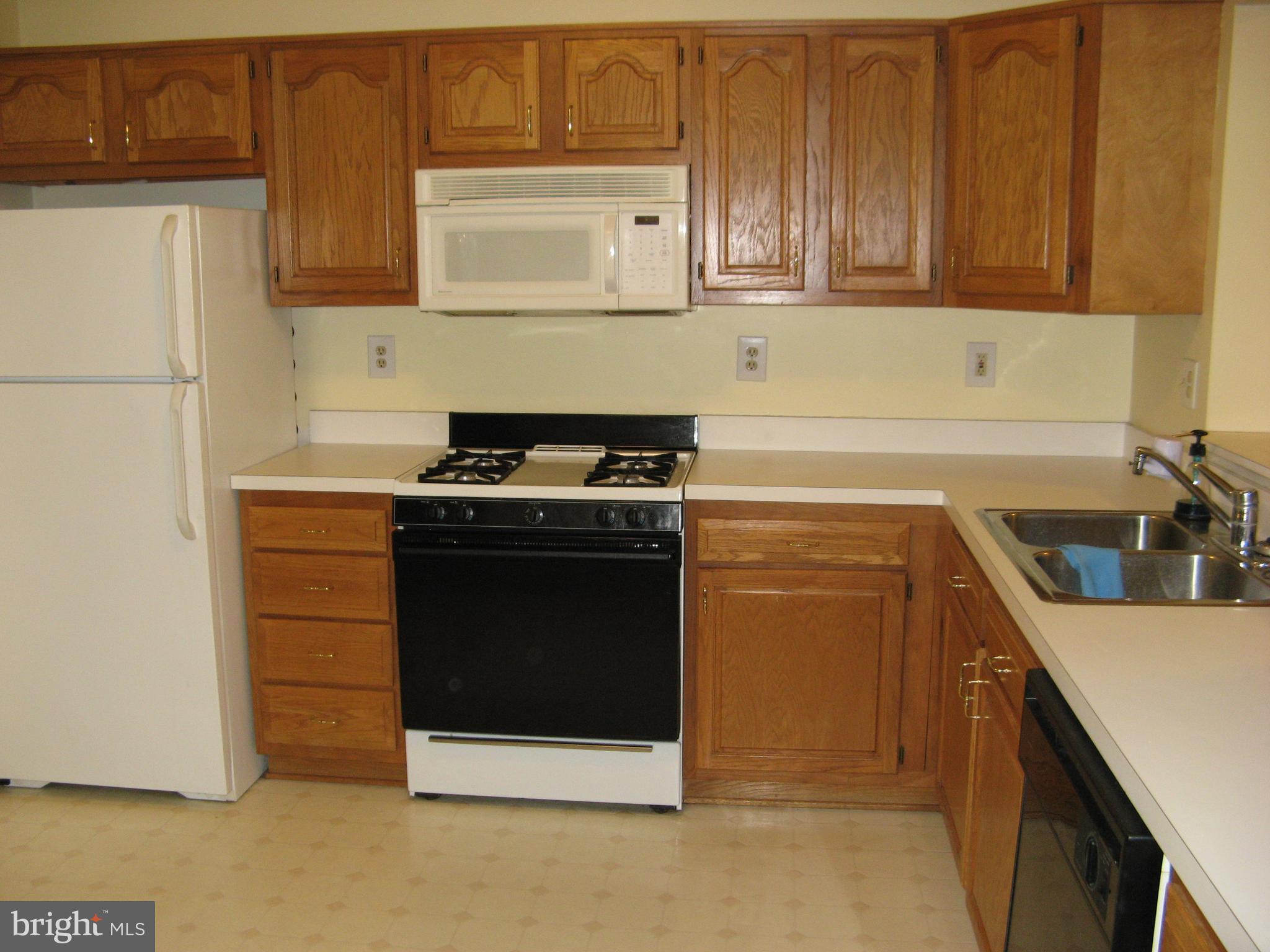 FOXRIDGE - Residential Lease