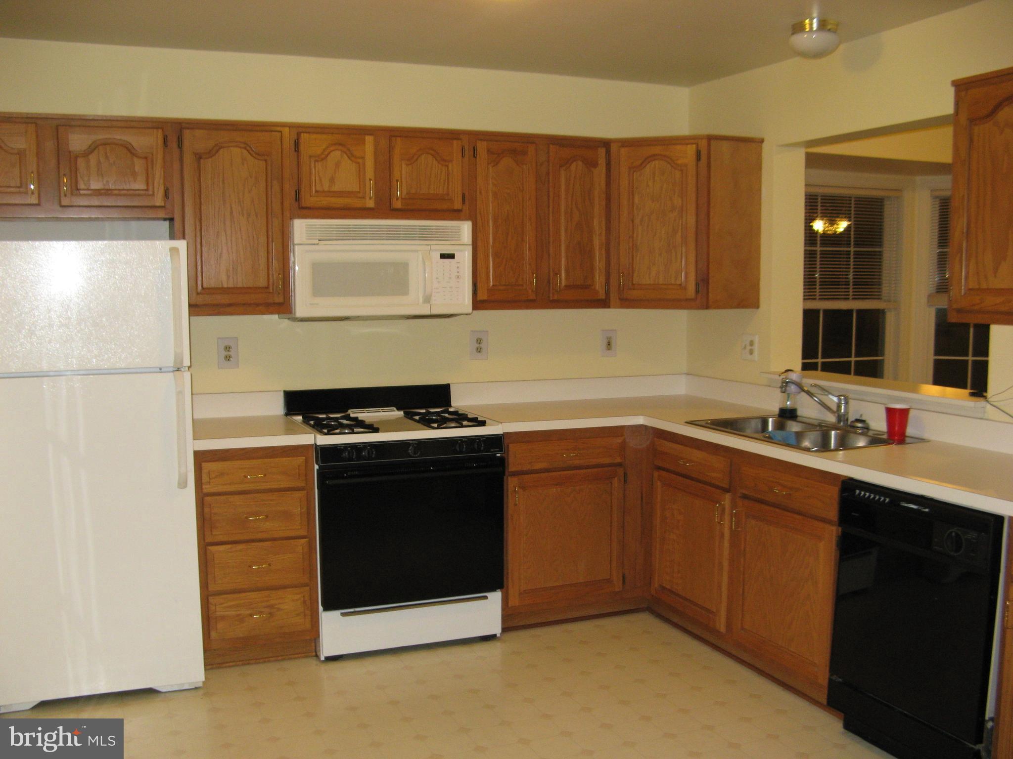 FOXRIDGE - Residential Lease