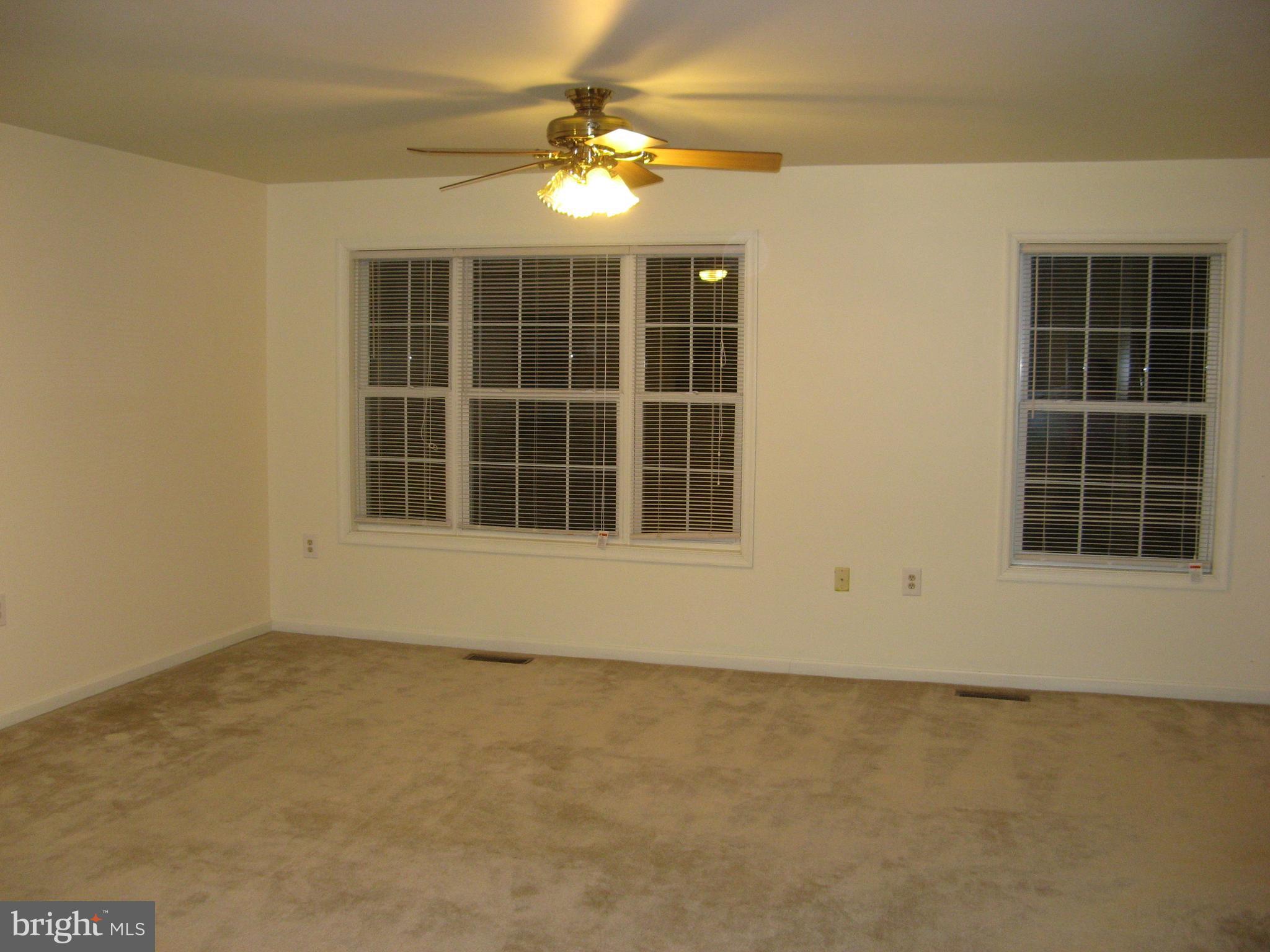 FOXRIDGE - Residential Lease