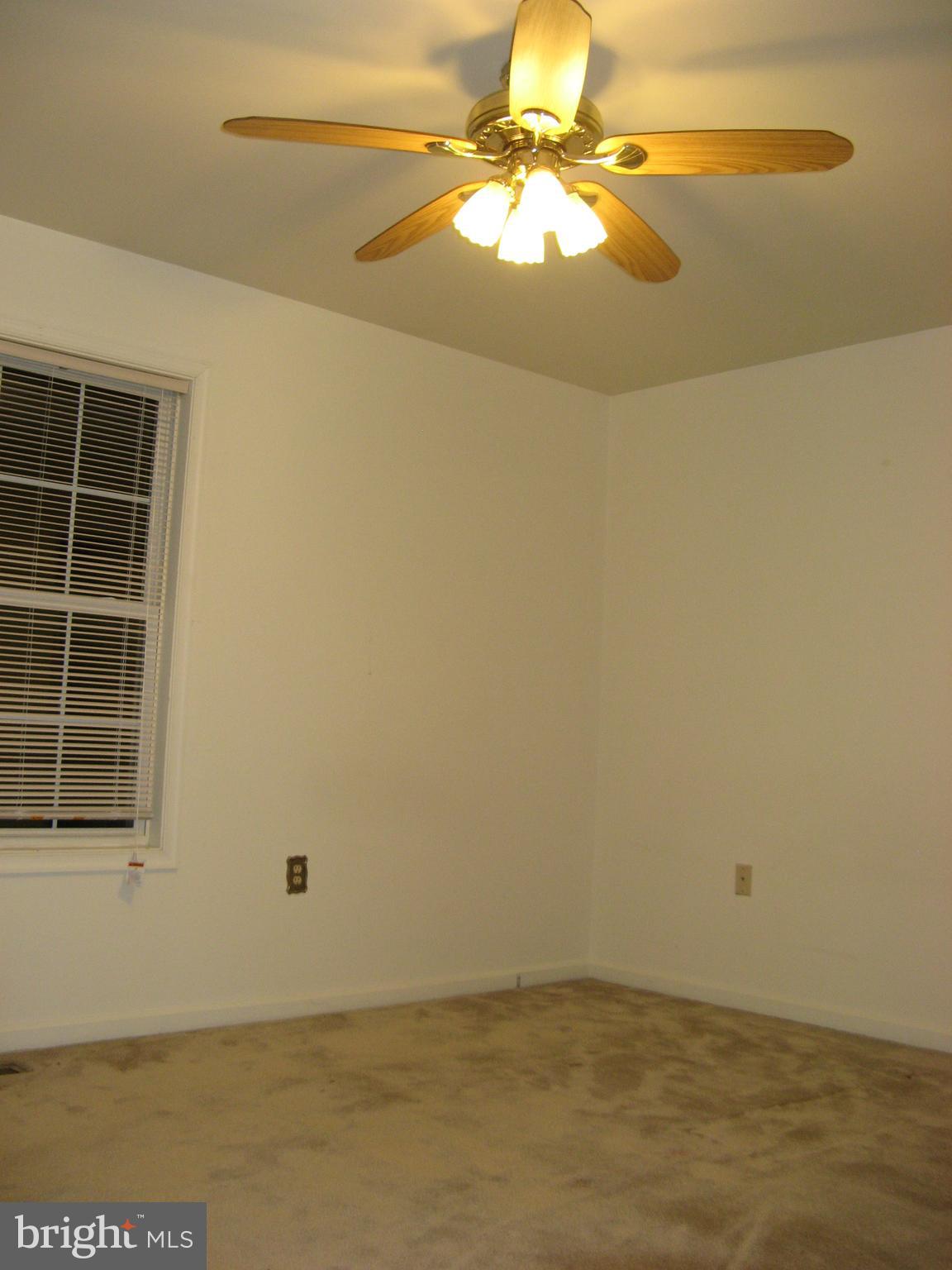 FOXRIDGE - Residential Lease