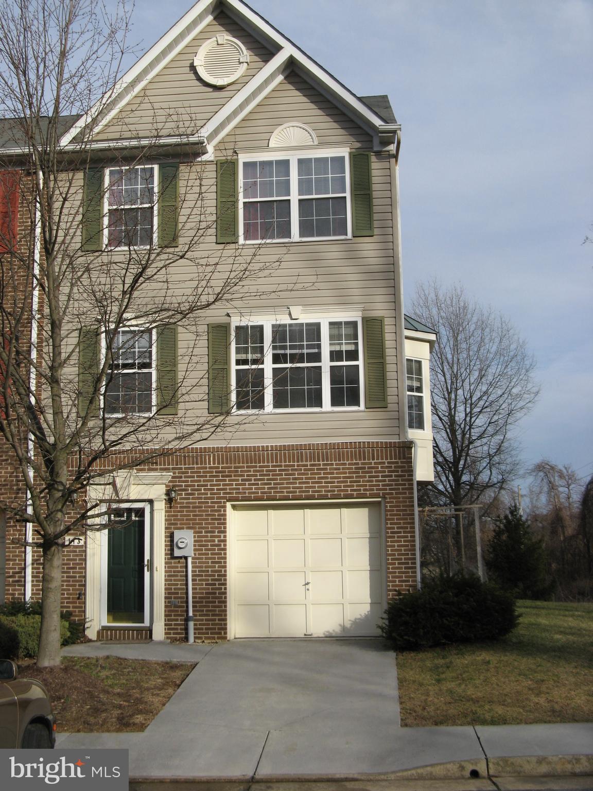 FOXRIDGE - Residential Lease