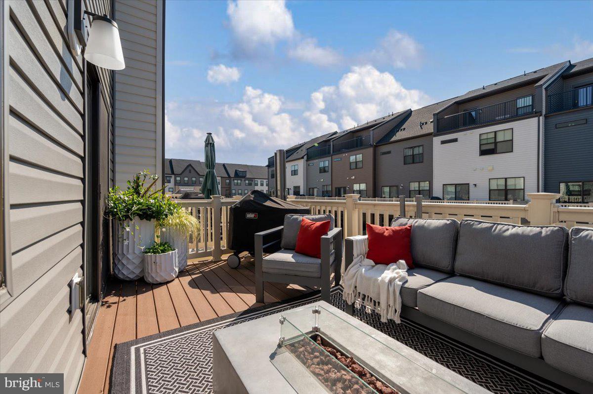 TANYARD SHORES - Residential