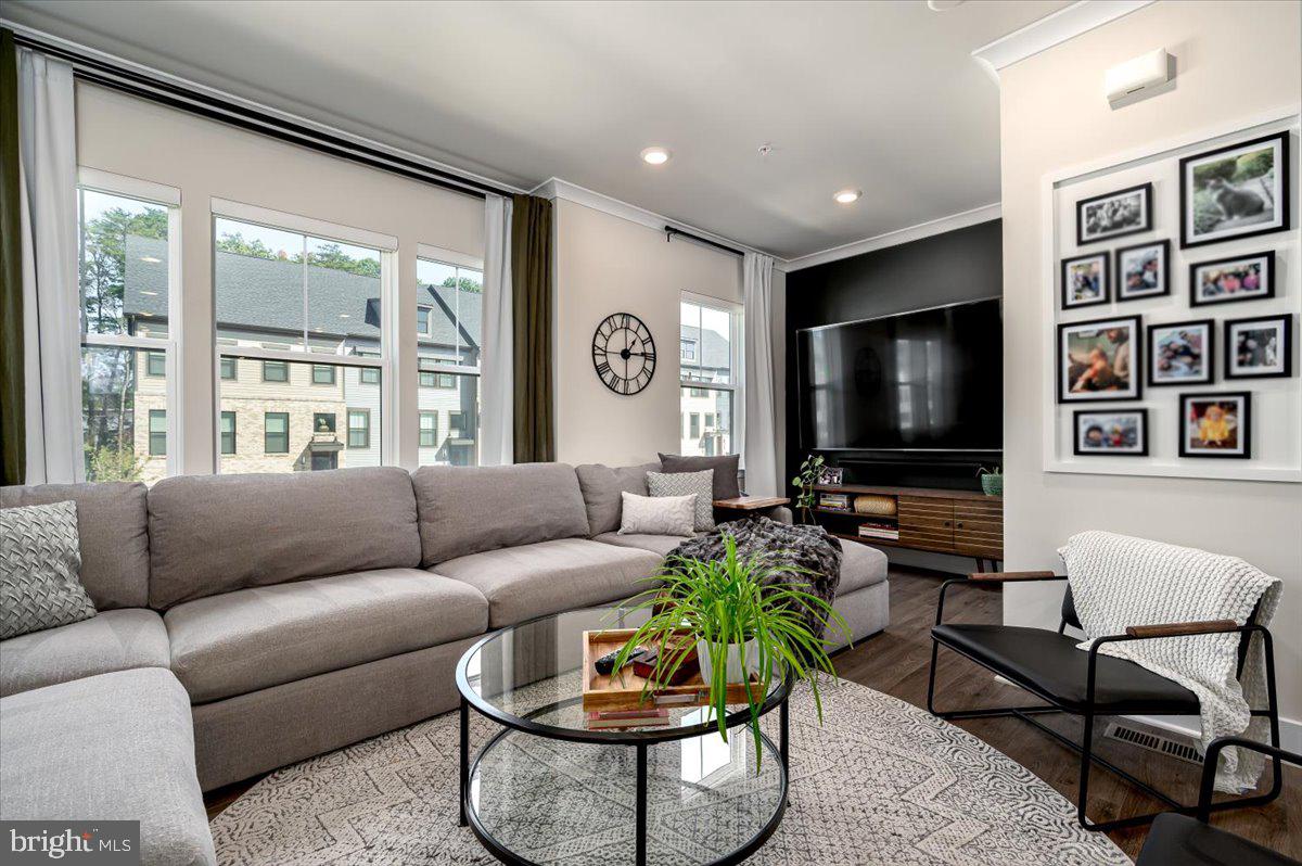 TANYARD SHORES - Residential