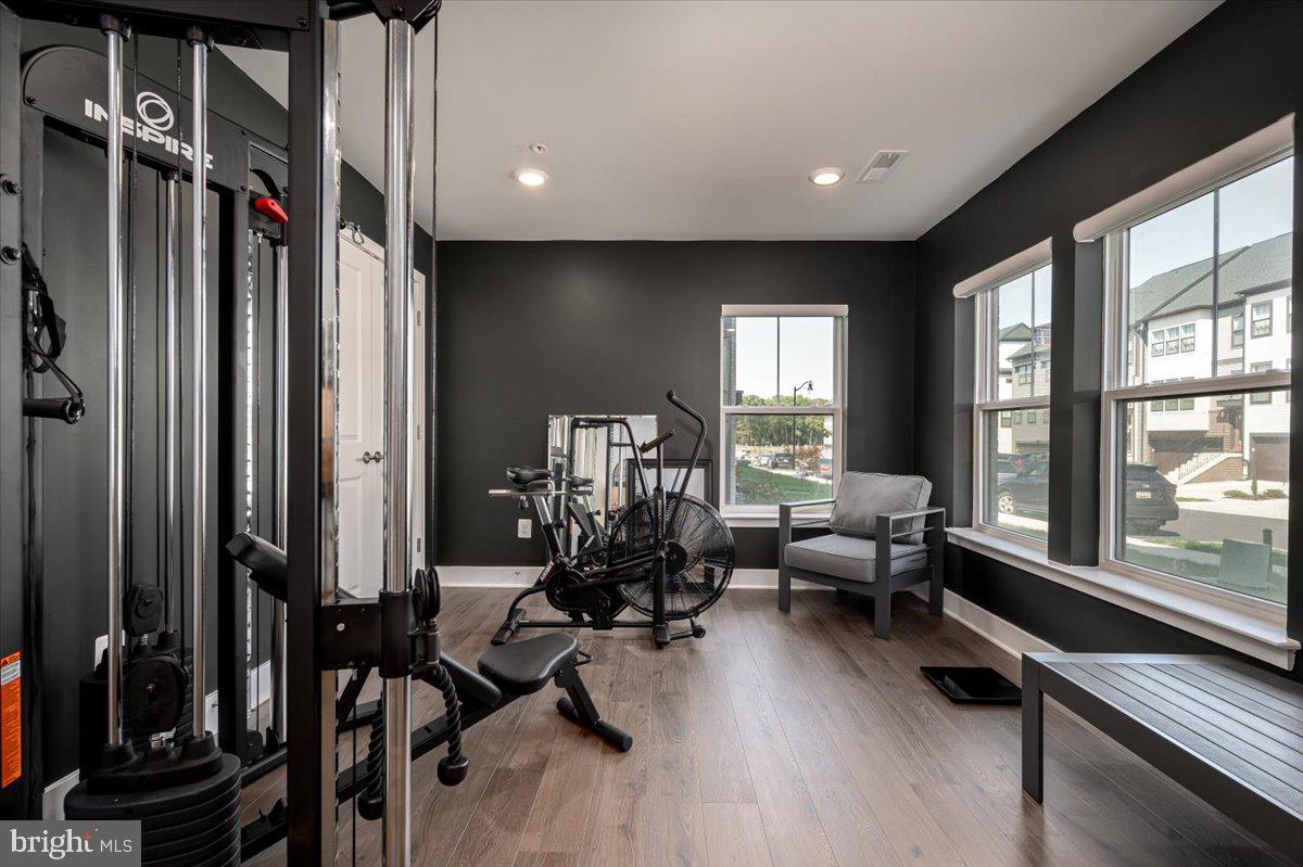 TANYARD SHORES - Residential