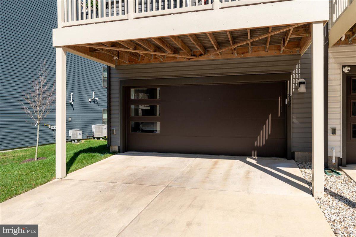 TANYARD SHORES - Residential