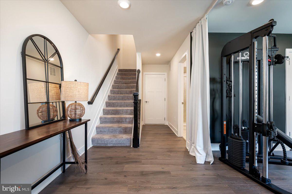 TANYARD SHORES - Residential