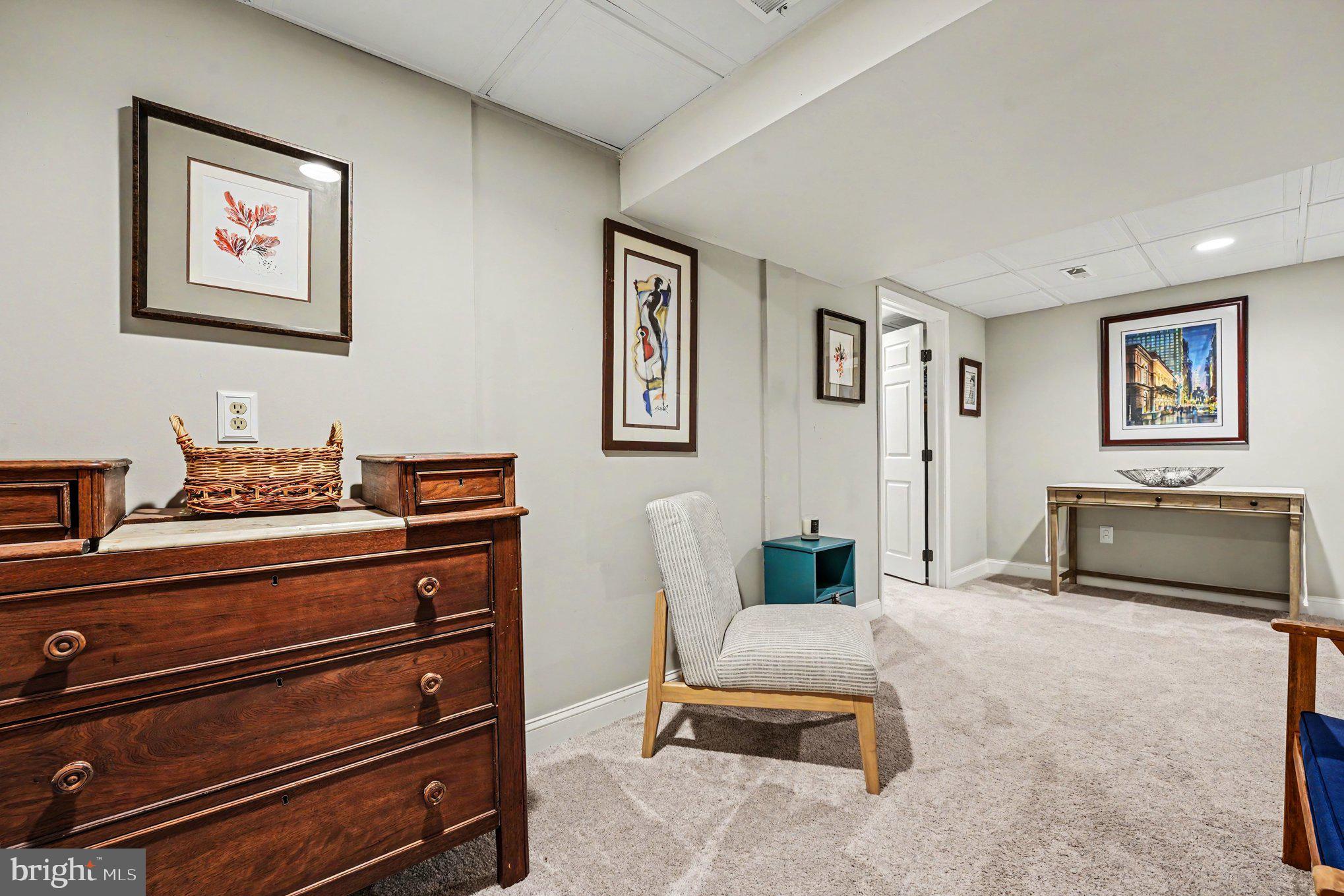 BLUE BELL CC - Residential
