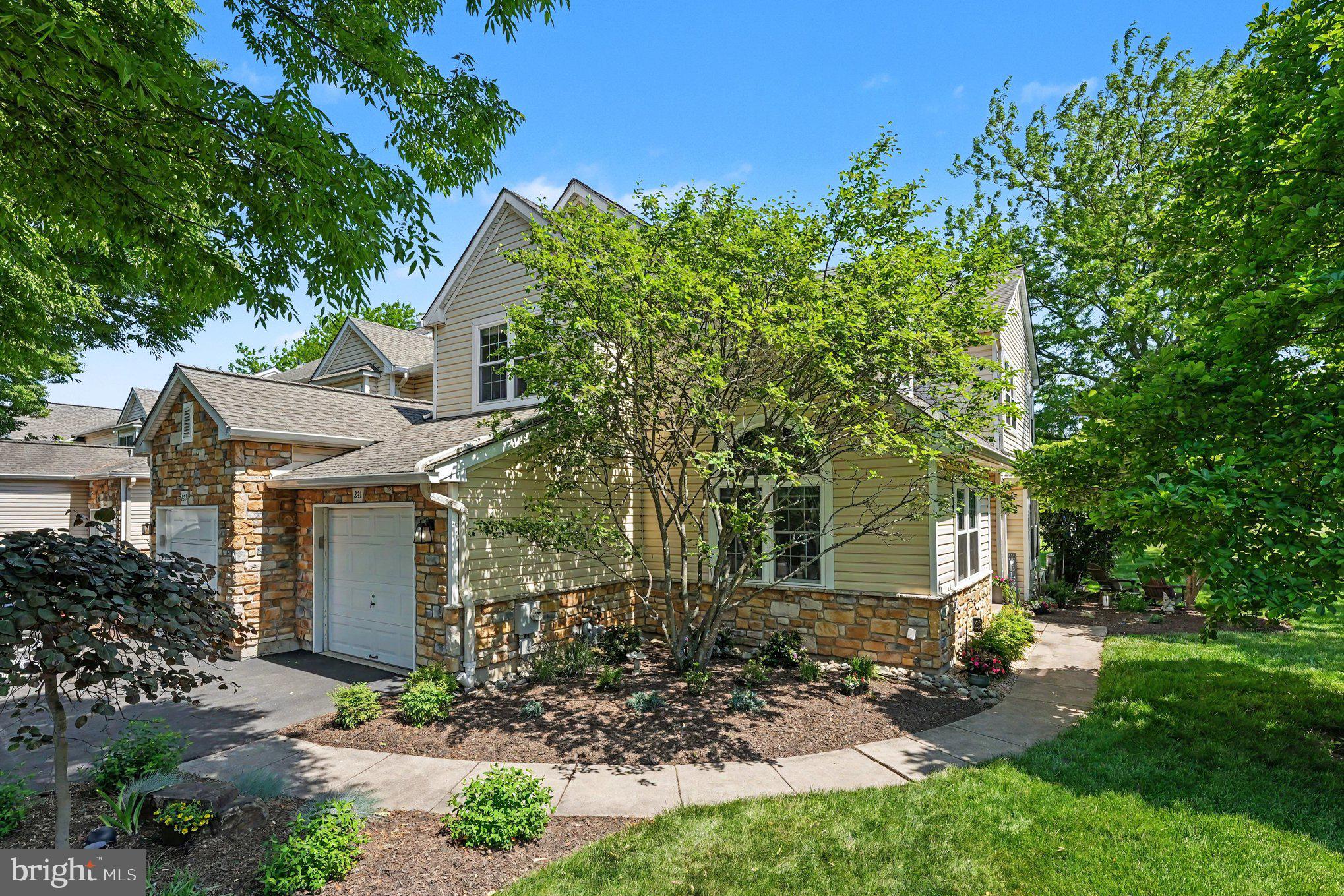 BLUE BELL CC - Residential