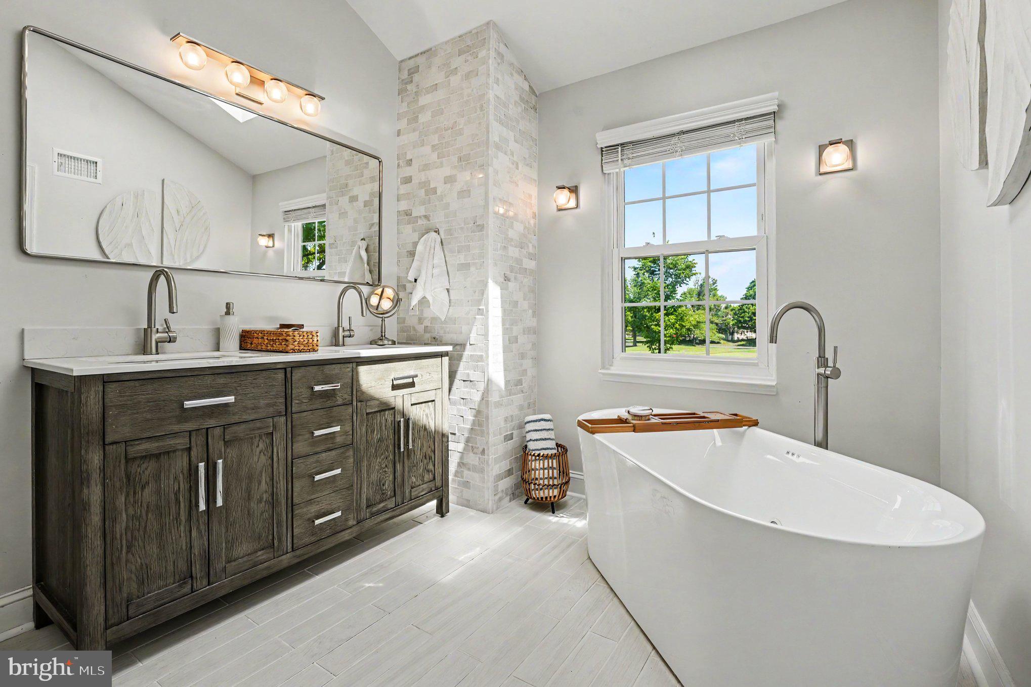 BLUE BELL CC - Residential