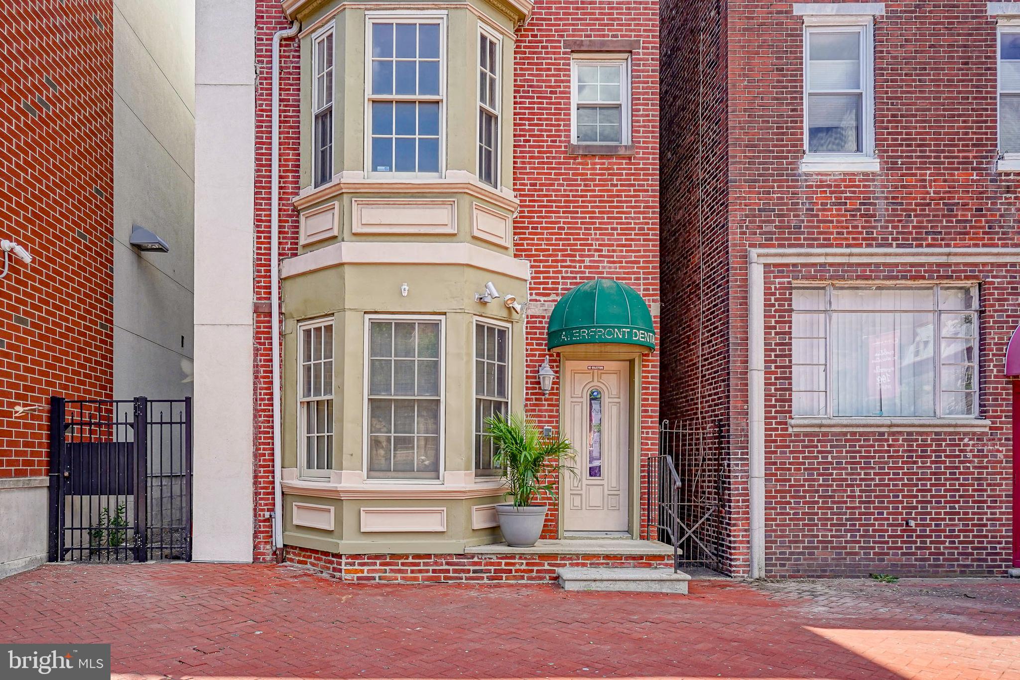 526 COOPER STREET