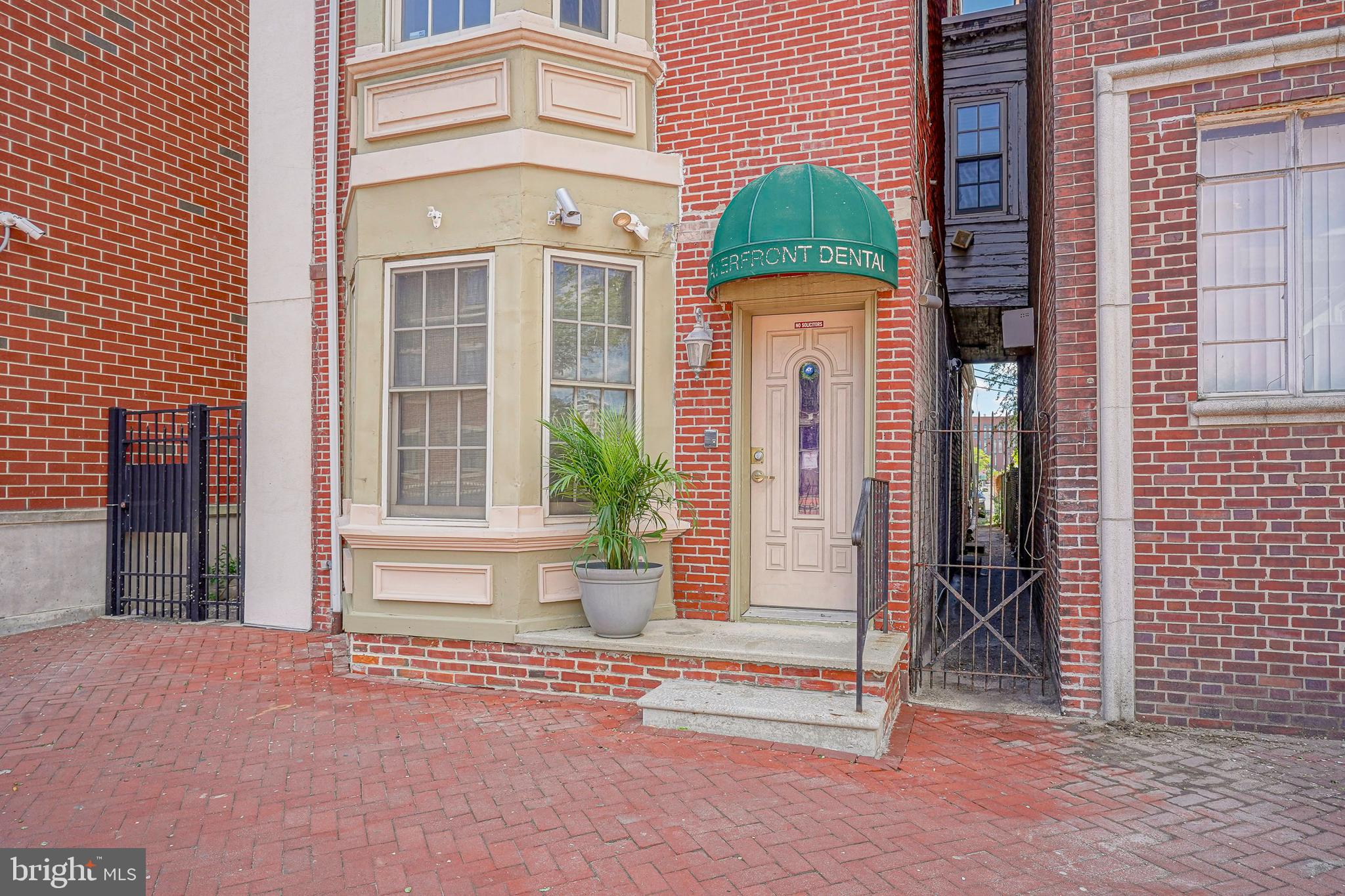 526 COOPER STREET