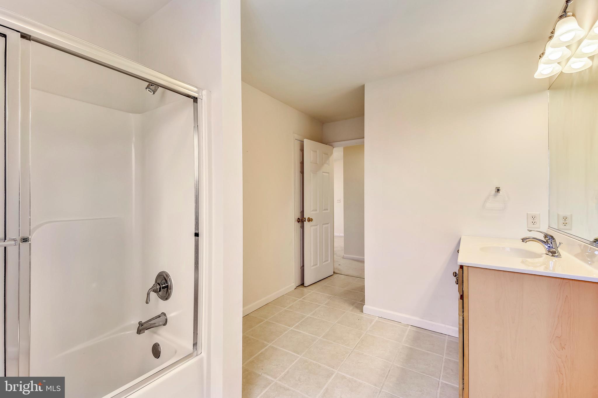 FAIRWAY MANOR - Residential