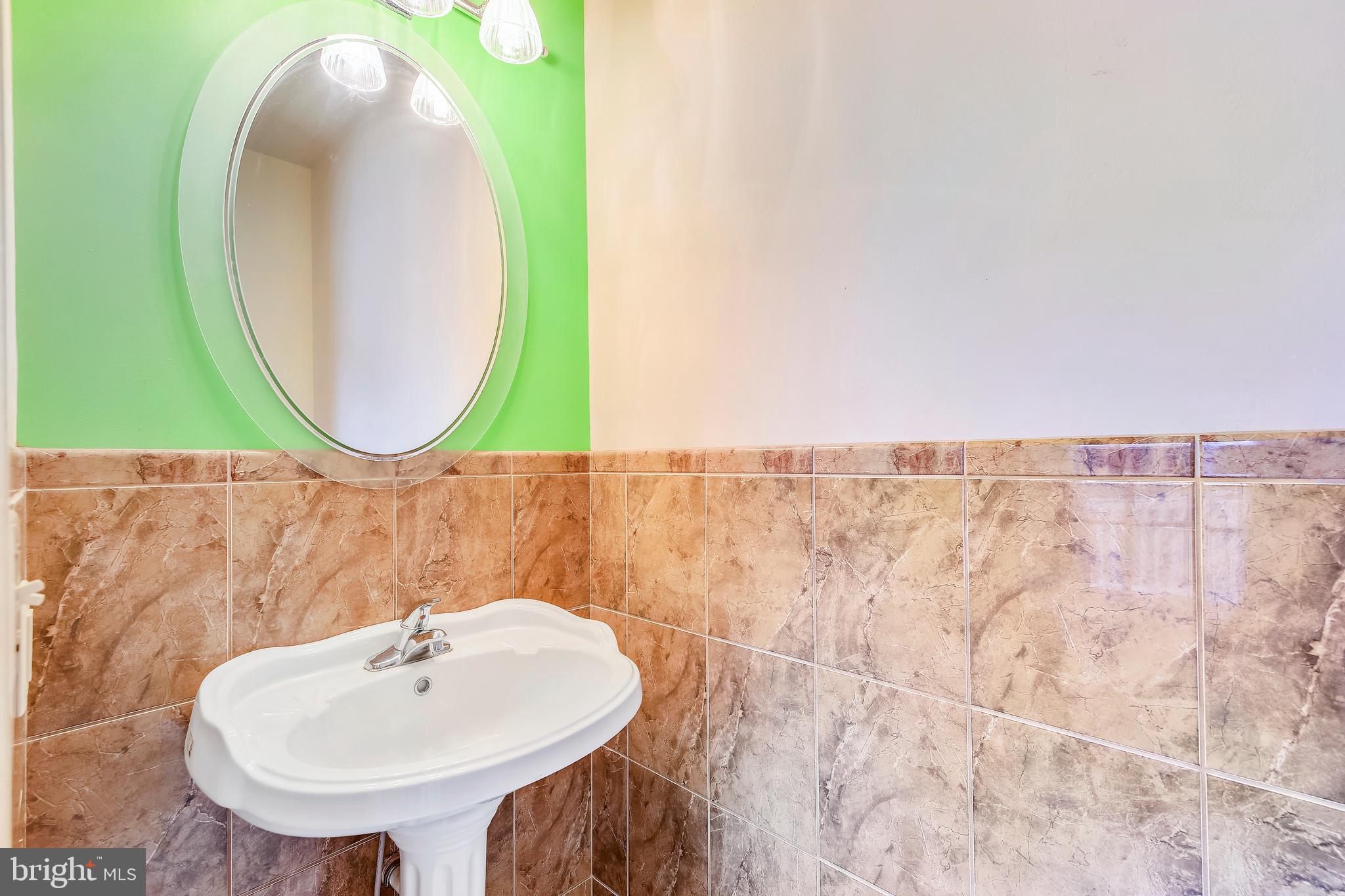 FAIRWAY MANOR - Residential