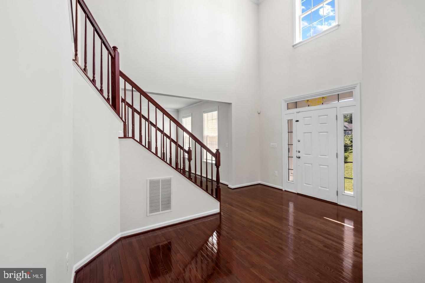 9613 MANOR OAKS VIEW