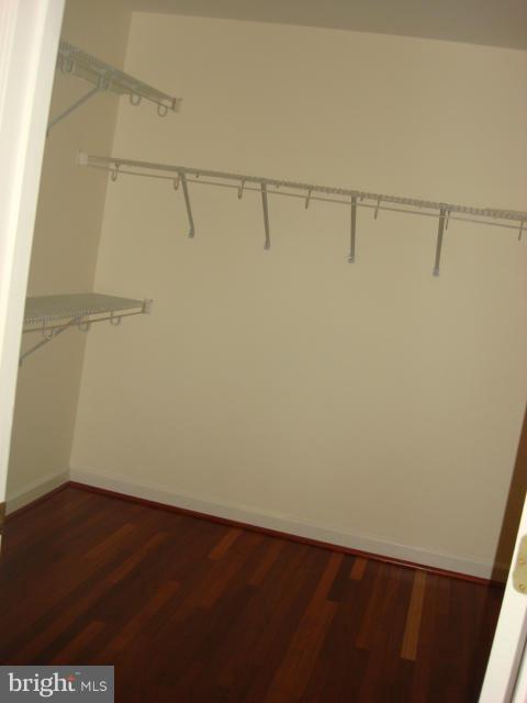 RESERVE AT TYSONS CORNER - Residential Lease