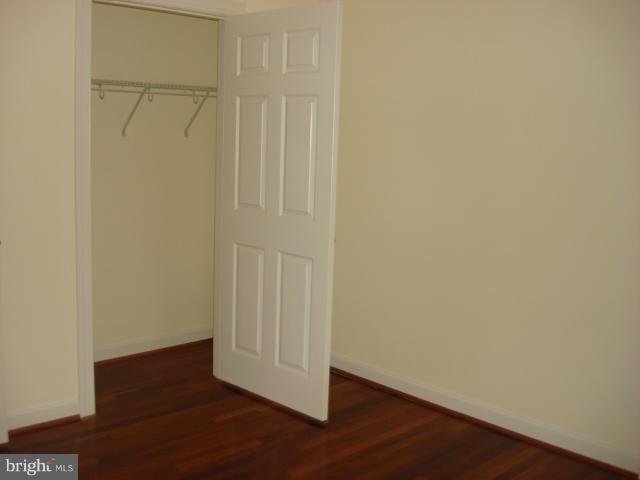 RESERVE AT TYSONS CORNER - Residential Lease