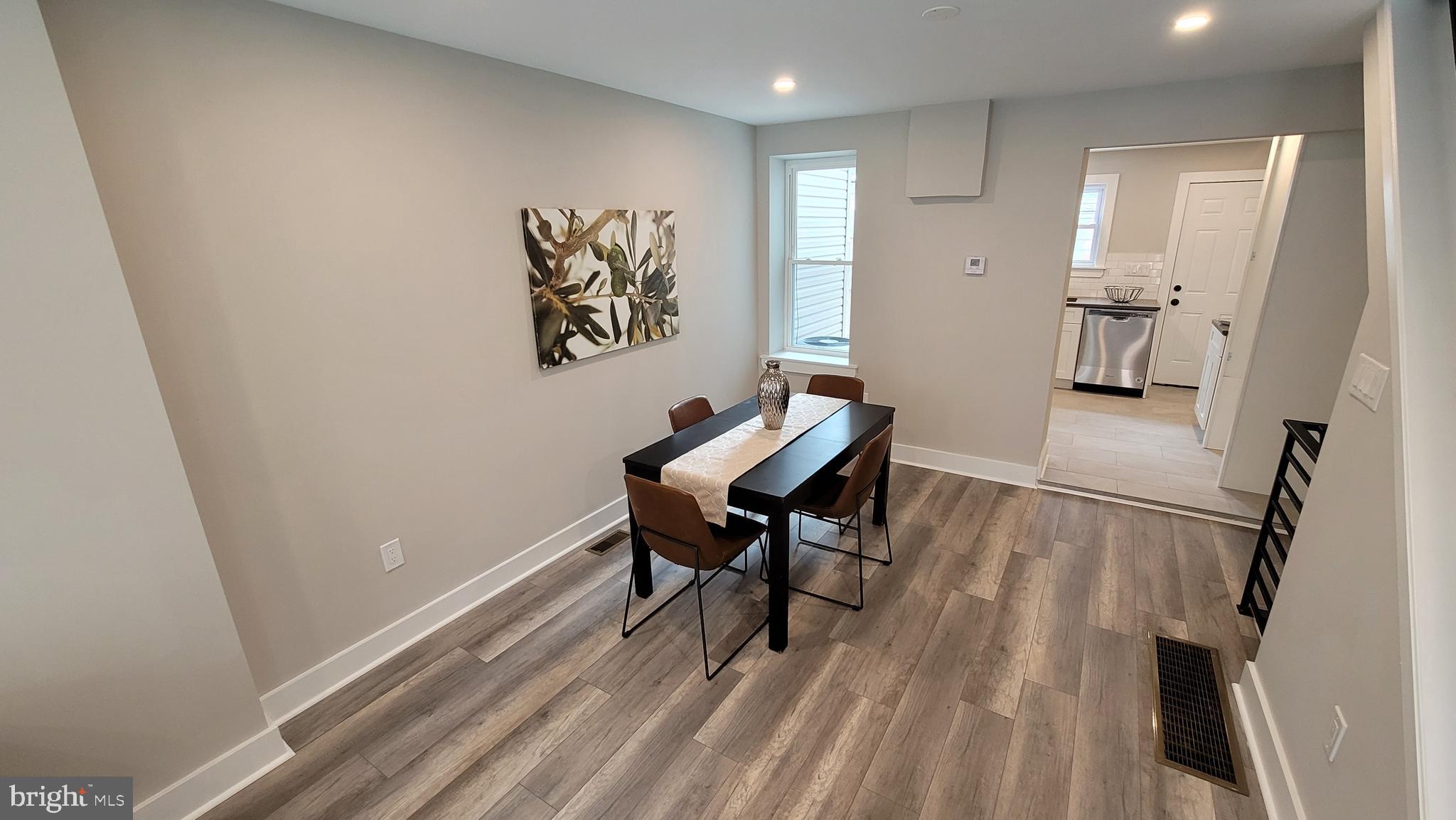 POINT BREEZE - Residential