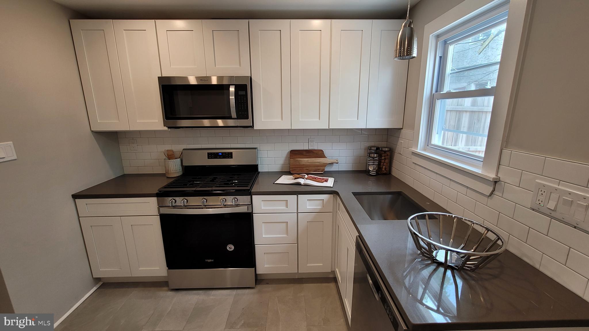 POINT BREEZE - Residential