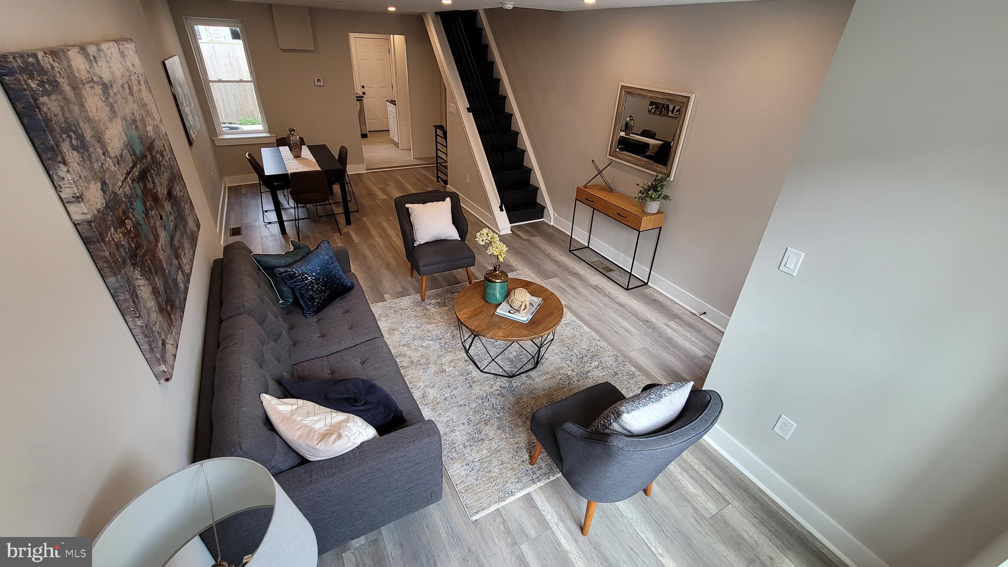 POINT BREEZE - Residential