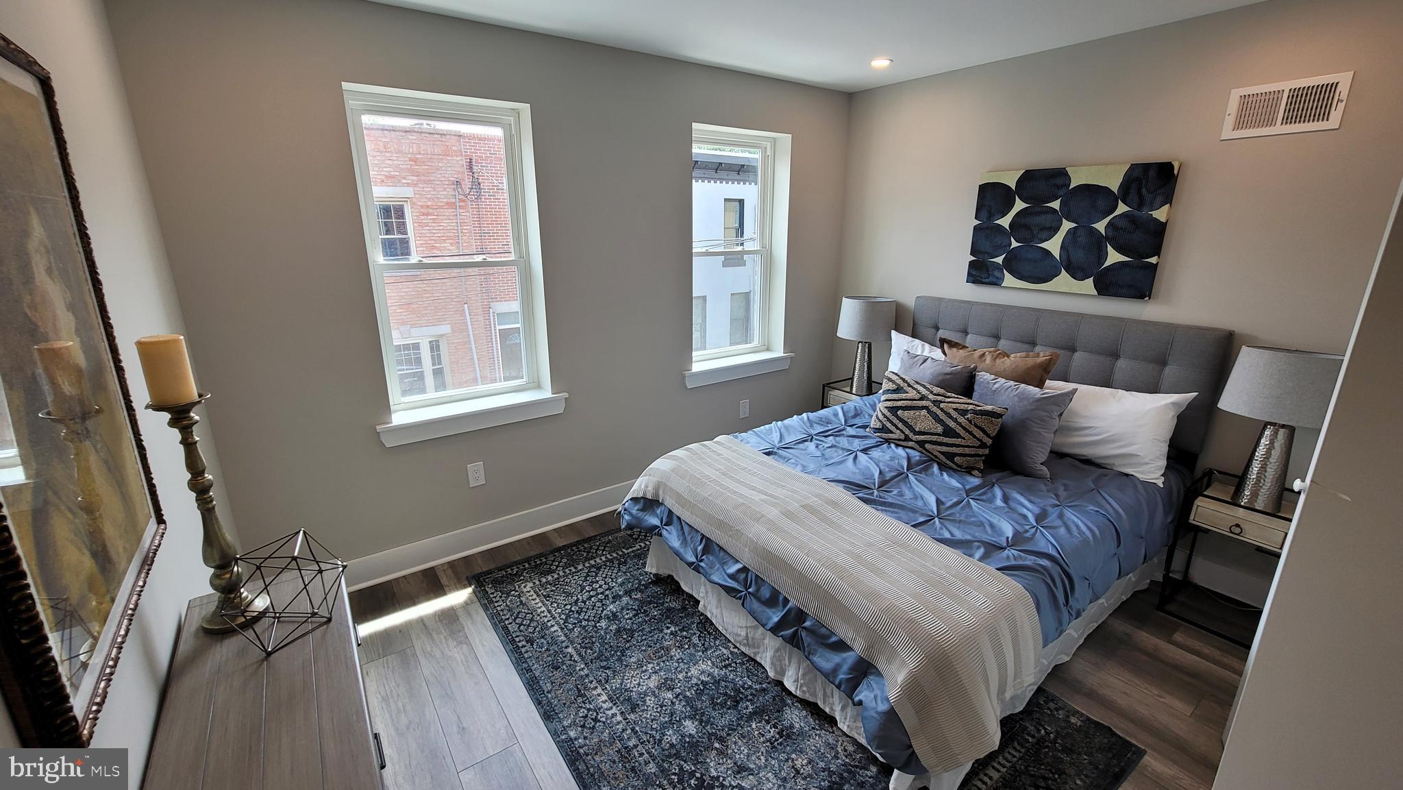 POINT BREEZE - Residential