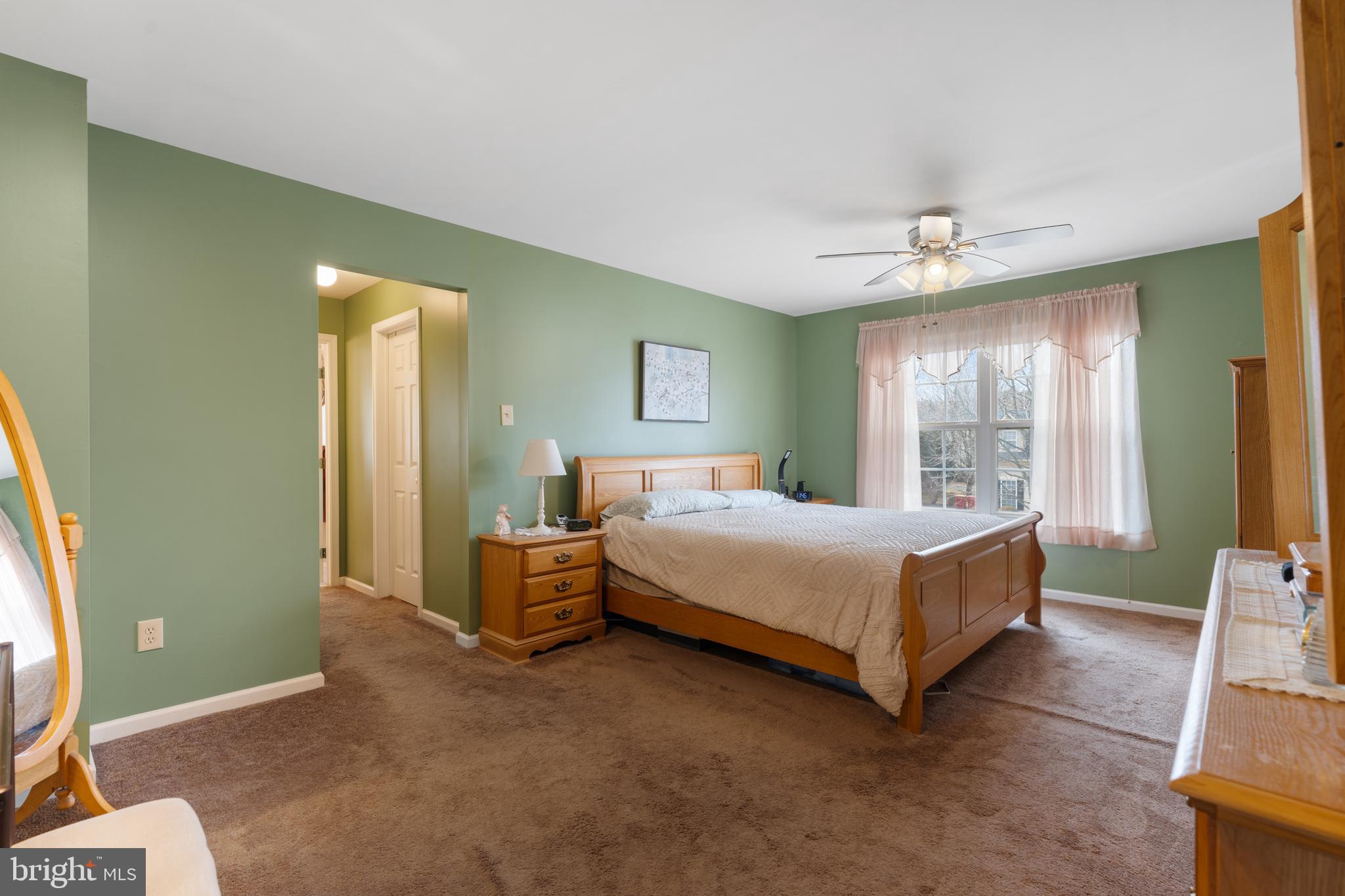 FROST HOLLOW KNOLLS - Residential