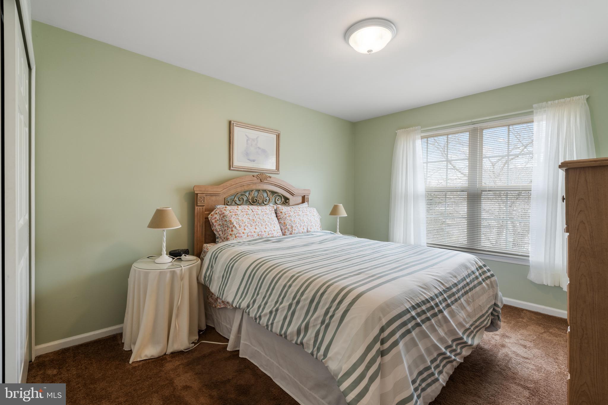 FROST HOLLOW KNOLLS - Residential