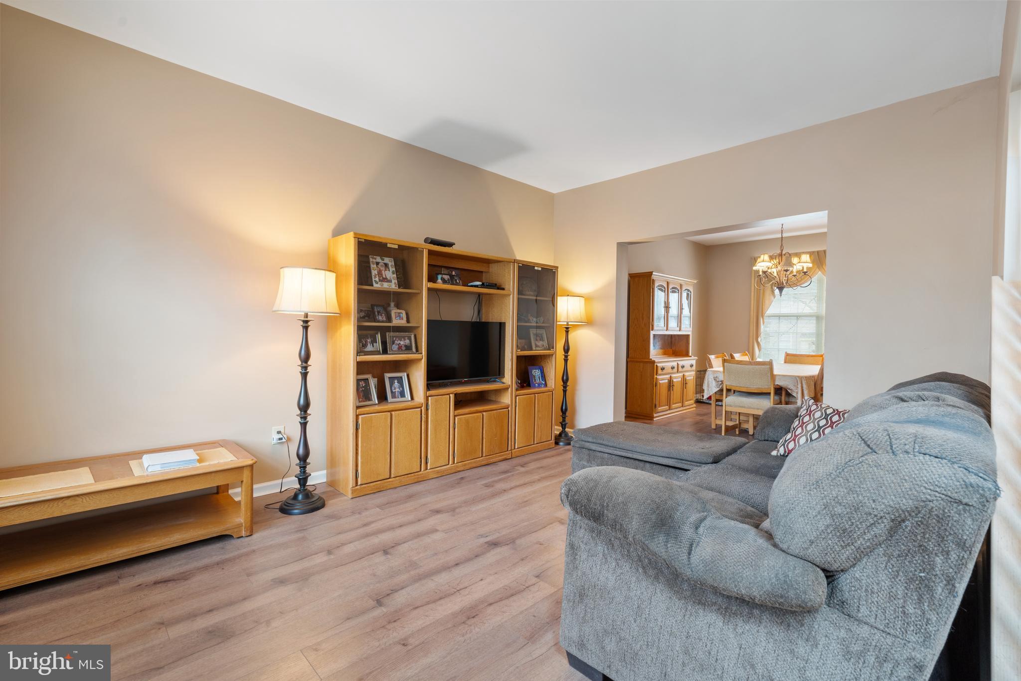 FROST HOLLOW KNOLLS - Residential