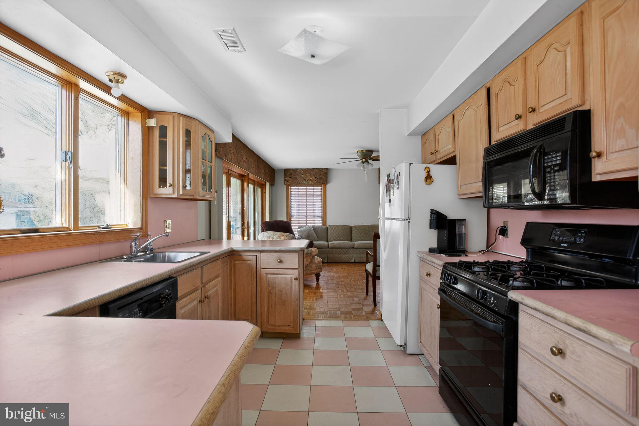 HOLMESBURG - Residential