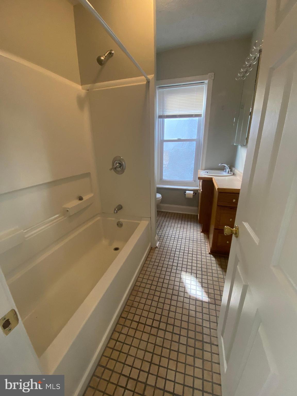 MANAYUNK - Residential Lease