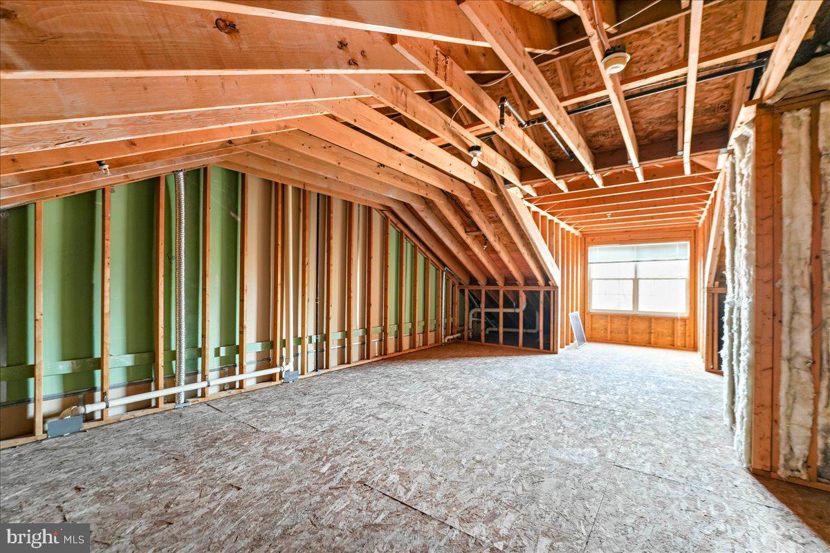 WILLOW MANOR - Residential