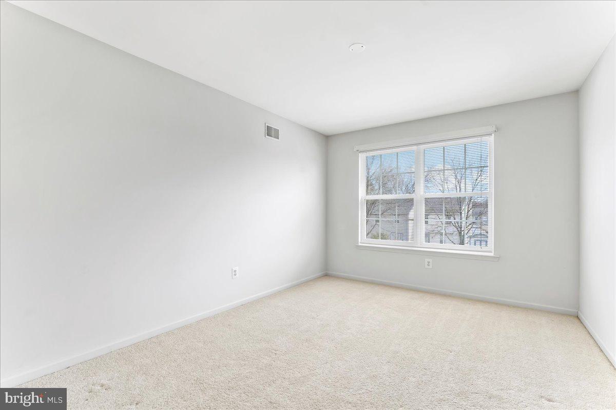 WILLOW MANOR - Residential