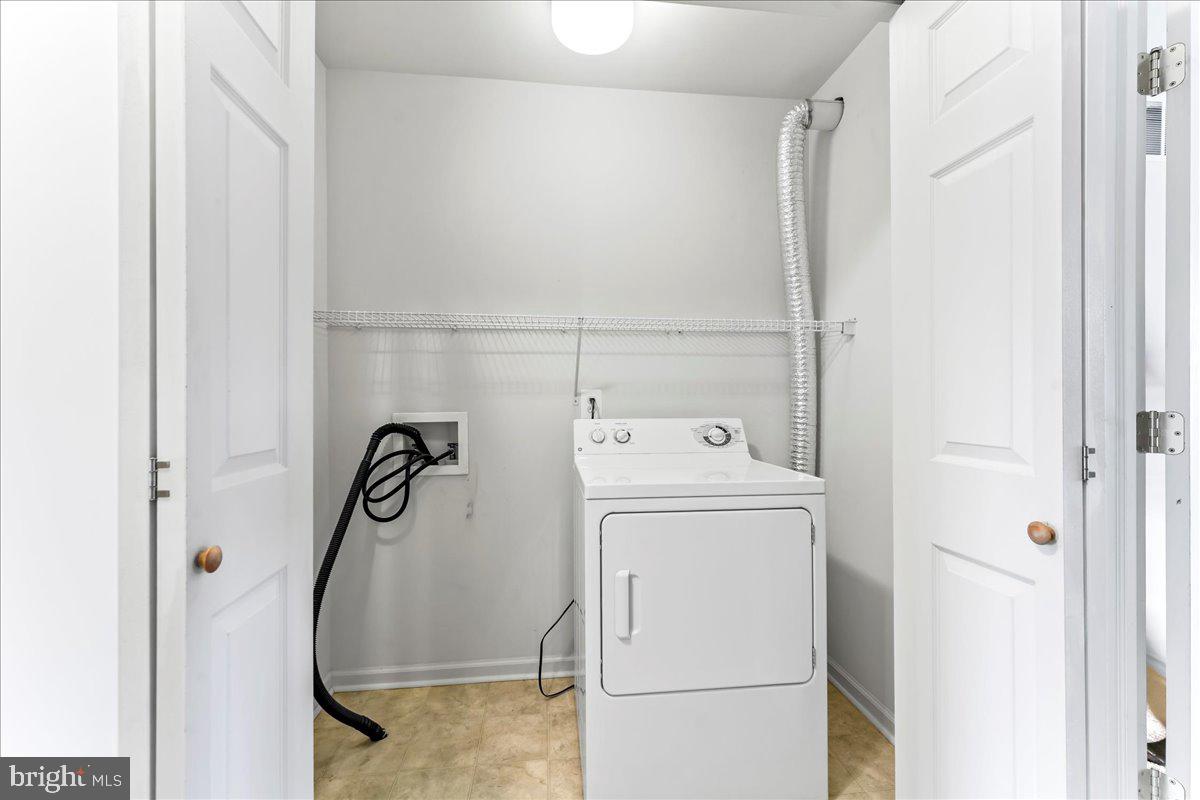 WILLOW MANOR - Residential