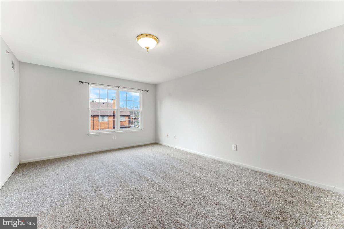 WILLOW MANOR - Residential