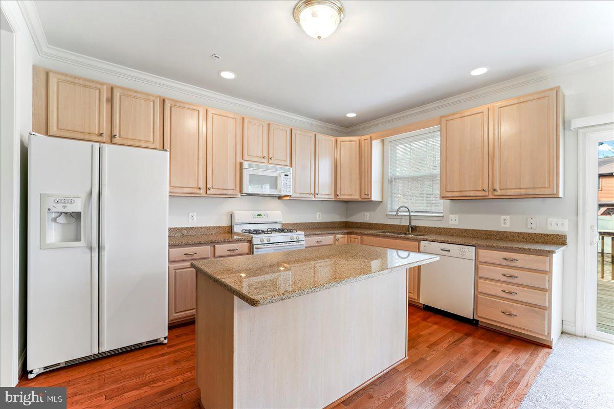 WILLOW MANOR - Residential