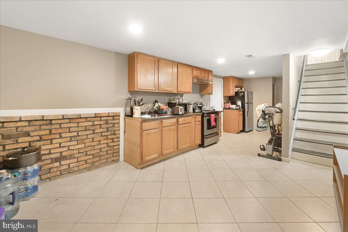 SUBURBIA - Residential