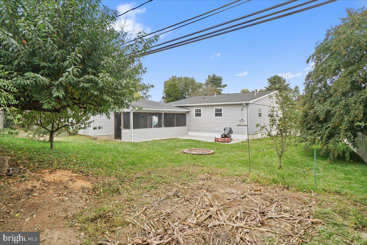 SUBURBIA - Residential