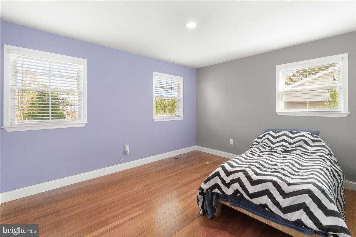 SUBURBIA - Residential